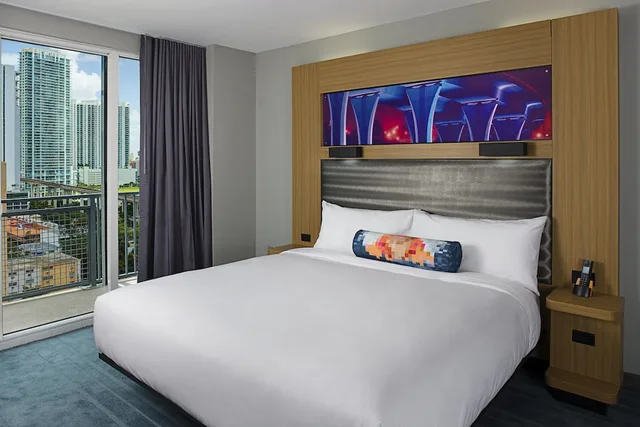غرفة بسرير كينج بإطلالة على المدينة لذوي الإعاقة، Aloft Miami Brickell 2/8