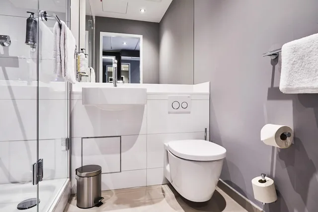 Standard, Quadruple, 2 Murphy Beds, Queen Bed, Premier Inn Cologne City Mediapark Hotel 8/8