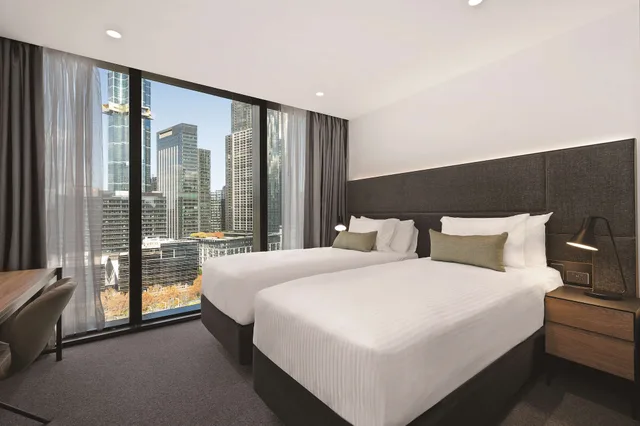 Yarra, Family, King and Twin Beds, River View، Vibe Hotel Melbourne 10/10