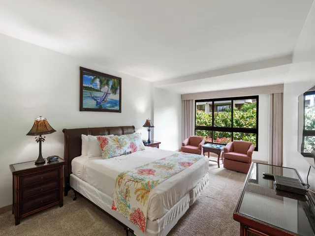 شقة سكنية بسريرين مزدوجين وسرير كينج بإطلالة على البحر بغرفتي نوم مع أريكة، Kaanapali Alii 10/15