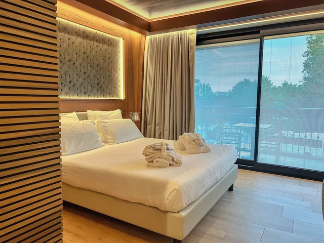 غرفة تنفيذية بسرير مزدوج بشرفة، Alevic Hotel Sirmione 3/10