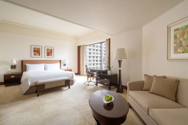 Premier, Suite, Garden Wing, EDSA Shangri-La Manila 2/3