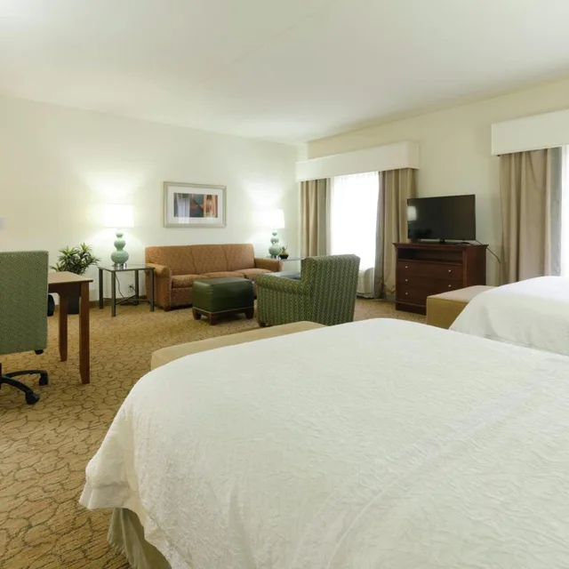Studio, 2 Queen Beds, Kitchenette, Bathtub, Hampton Inn Hickory 3/6