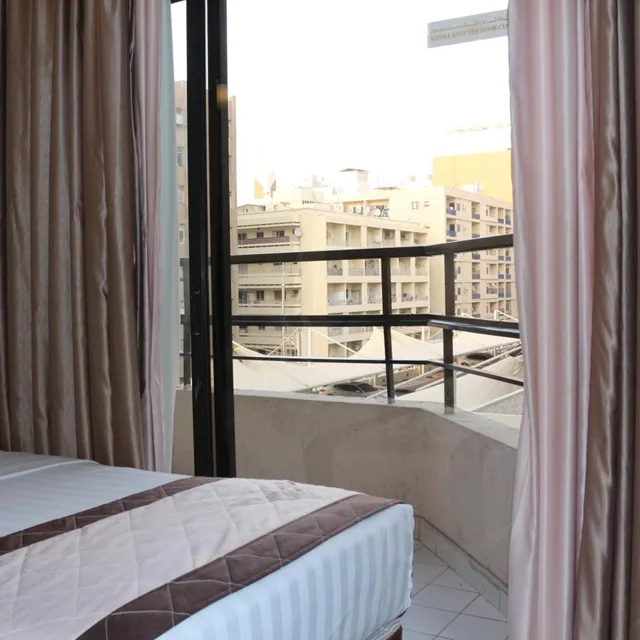 غرفة ديلوكس عائلية بإطلالة على البحر بشرفة، Al Khaleej Grand Hotel 8/10