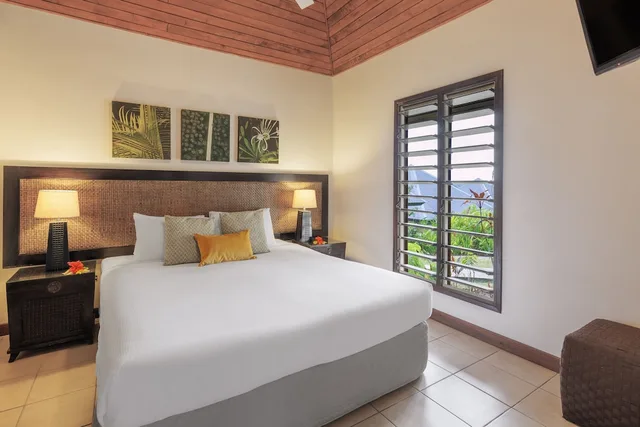 بنغل بسرير كينج بإطلالة على الحديقة، Mangoes Resort - Adults Only 2/4