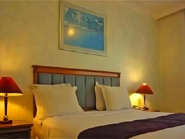غرفة ديلوكس بسرير مزدوج، Asana Grand Pangrango Bogor 2/2