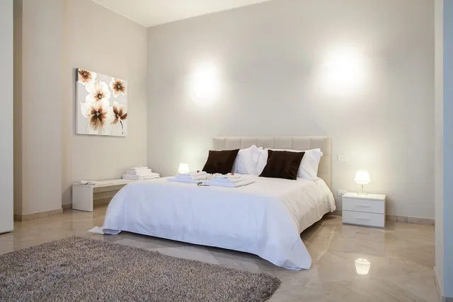جناح بسرير كوين مع أريكة، Milan Royal Suites Luxury Apartments 1/5