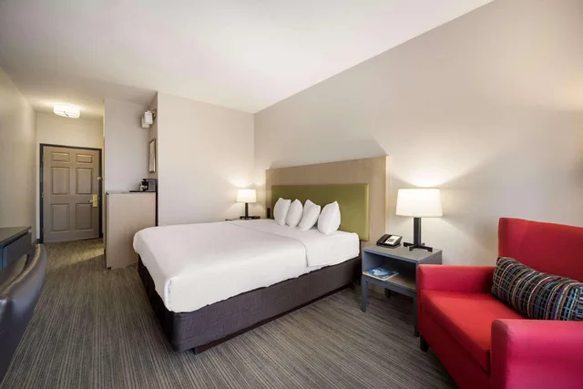 غرفة بسرير فردي لذوي الإعاقة، Country Inn Suites By Radisson Freeport Il 1/5