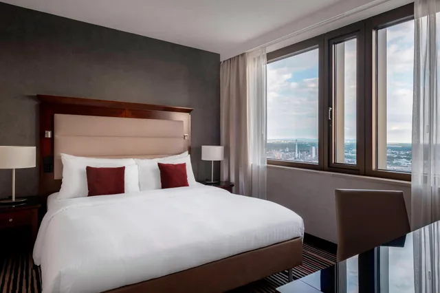 جناح جونيور بسرير كينج، Frankfurt Marriott Hotel 1/6