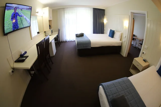 جناح عائلي بسرير كوين وسريرين فرديين بغرفتي نوم، Sleepy Hill Motor Inn 9/10