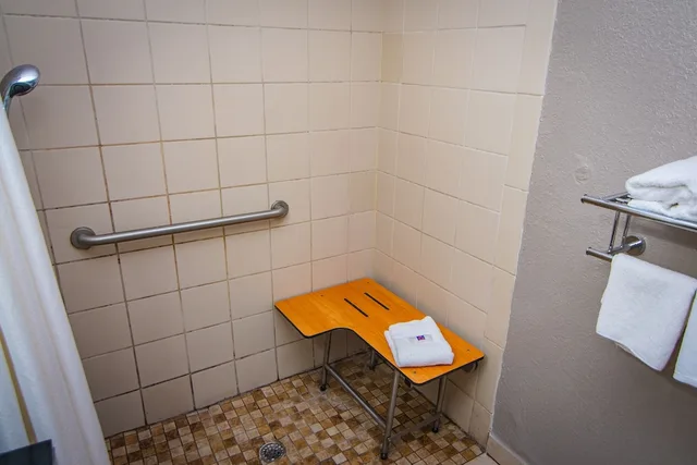 1 Full Bed - ADA/Tub/Premium/Mini Fridge، Motel6 Kissimmee, FL - Orlando 10/10