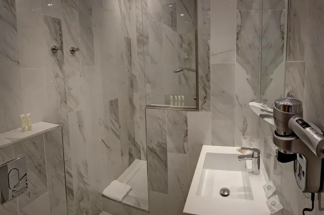 Exclusive, Twin Beds, Best Western Plus Hotel Comedie Saint-Roch 7/10