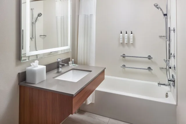 غرفة بسريرين كوين بشرفة لذوي الإعاقة، Fairfield Inn And Suites By Marriott Atlanta Mcdonough 2/4