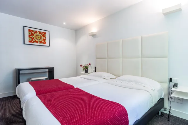 غرفة قياسية بسريرين منفصلين، Alfred Hotels Paris Lecourbe 1/1