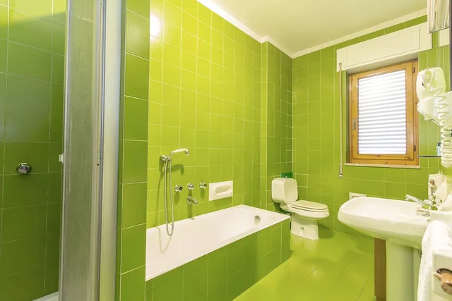 غرفة رباعية بأربعة أسرّة، Hotel Residence Ulivi E Palme 3/3