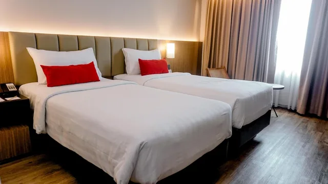غرفة سوبيريور بسريرين منفصلين، Grand Zuri Pekanbaru 4/11
