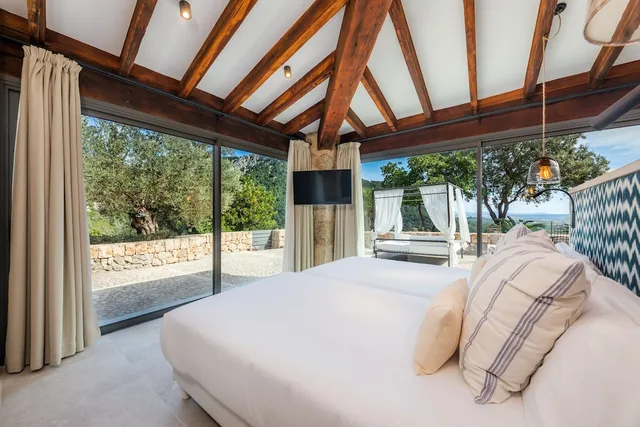 Grand, Suite, Double Bed, Alcove، FINCA HOTEL ALBELLONS PARC NATURAL 1/3