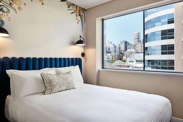 غرفة بسرير كوين بإطلالة على المدينة، Aiden by Best Western Darling Harbour 1/4