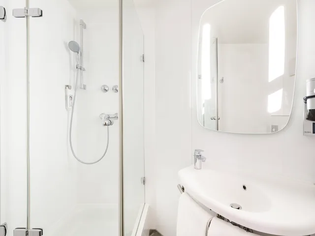 غرفة قياسية بسريرين، Ibis Frankfurt Centrum 5/5