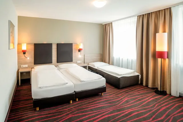 City, Triple, Twin Beds, Sofa, Hotel Europaischer Hof - Adults Only 1/1