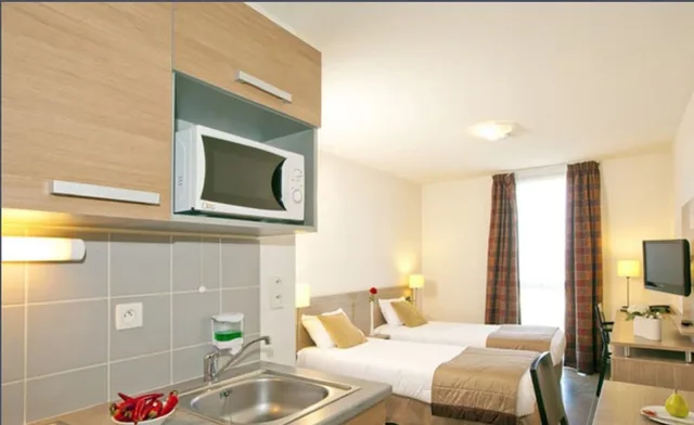 Studio, Sejours & Affaires Moulin Neuf Manosque 3/3