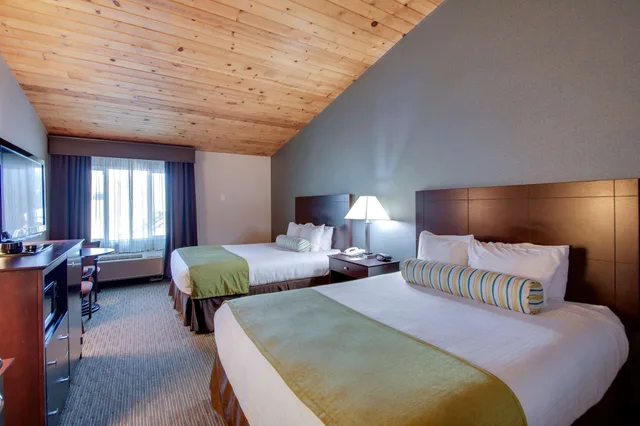 جناح بسريرين كوين مع أريكة لذوي الإعاقة، Best Western Plus The Inn At Hampton 2/9