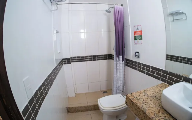 Room, Double or Twin Bed, Private Bathroom, Mango Tree Hostel 6/6