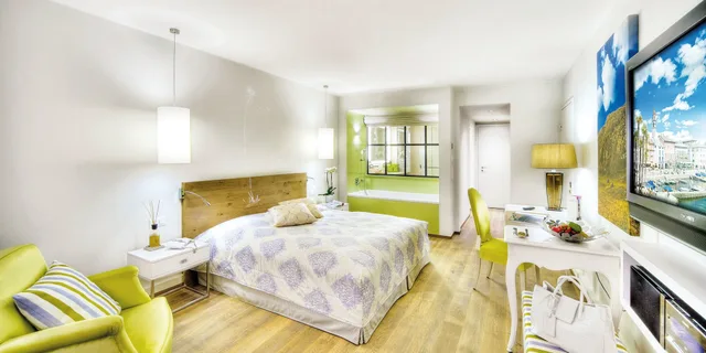 Sun, Twin Beds، Giardino Ascona 2/4