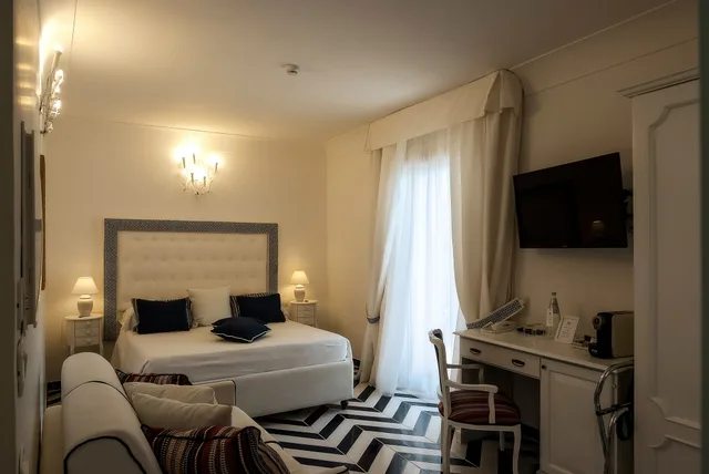 Comfort, Queen Bed, Adult Only، Montemare Hotel 5/10