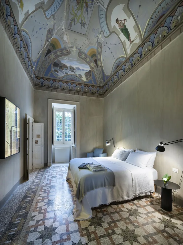 جناح ملكي جونيور بسرير كينج بإطلالة على الفناء، Palazzo Daniele, a Member Design Hotels 1/3