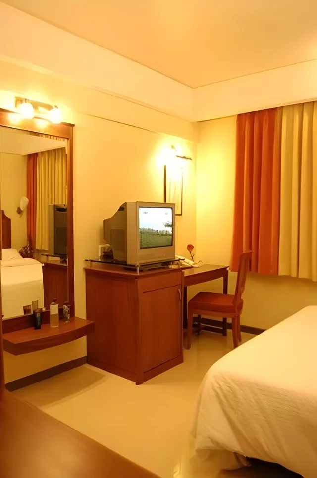Sapphire، Hotel Solitaires 2/2