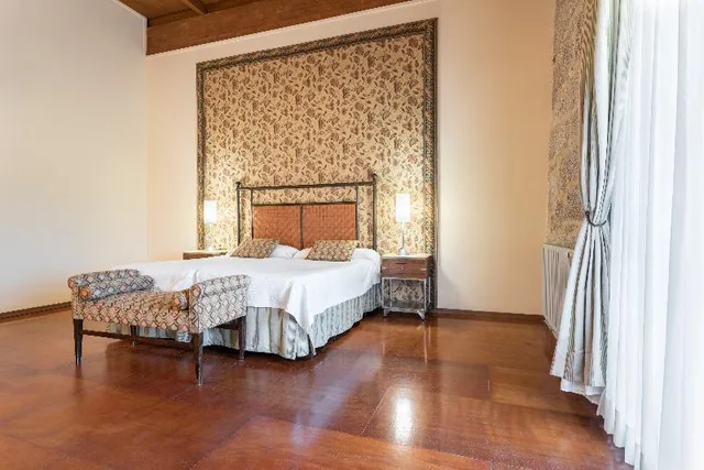 غرفة بسرير مزدوج أو سريرين منفصلين، Eurostars Monumento Monasterio De San Clodio Hotel & Spa 1/1
