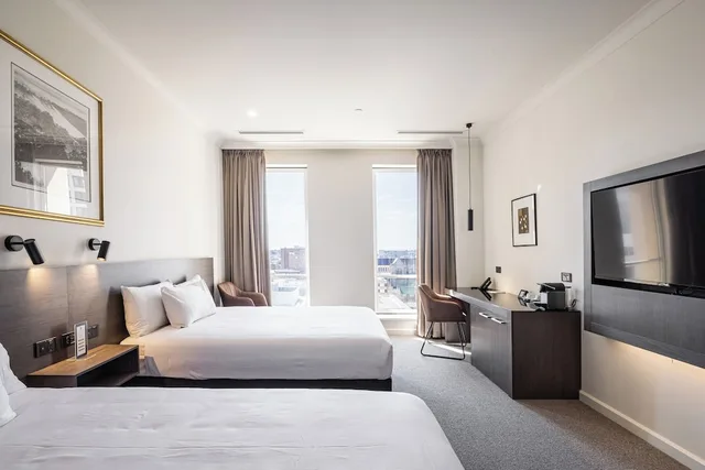 غرفة بريميير بسريرين مزدوجين، Duxton Hotel 4/5