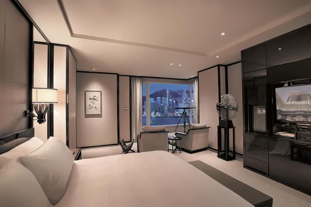 جناح غراند ديلوكس بسرير كينج بإطلالة على المرفأ، The Peninsula Hong Kong 2/10