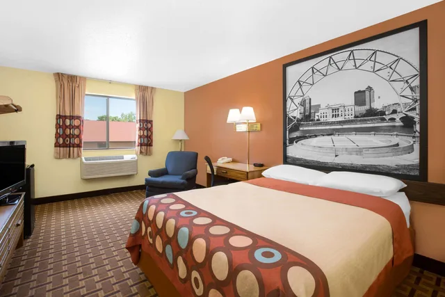 غرفة بسرير كوين، Super 8 Motel Boone 2/3