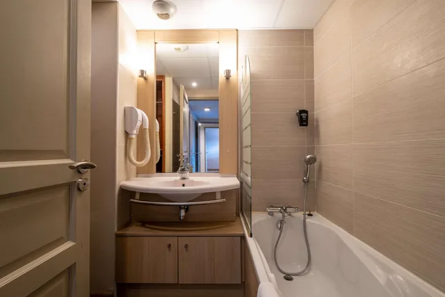 Upgrade, Queen Bed، Clarion Aparthotel Toulouse Blagnac Airport 2/2