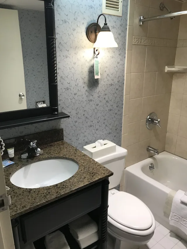 غرفة قياسية بسريرين كوين، Heritage Hotel Lancaster 4/6