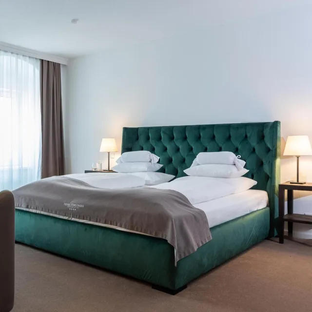 جناح، FORSTINGER HOTEL 2/7