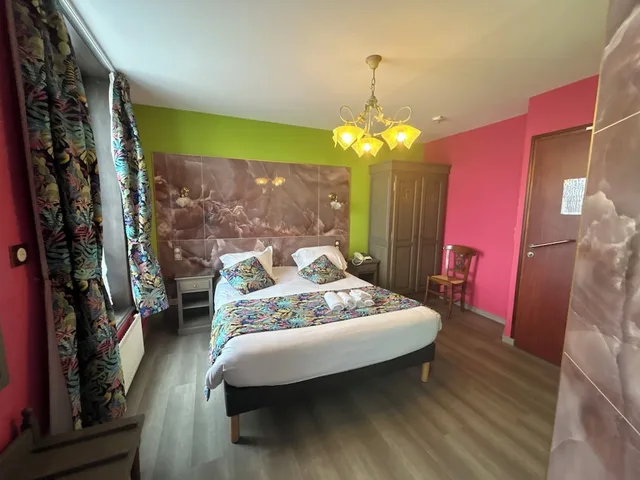 غرفة بسرير كوين بإطلالة على البحر لذوي الإعاقة، Hotel De Calais 4/7