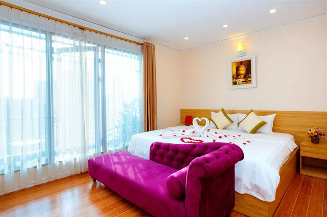 Deluxe, Double Bed, Royal 9/10