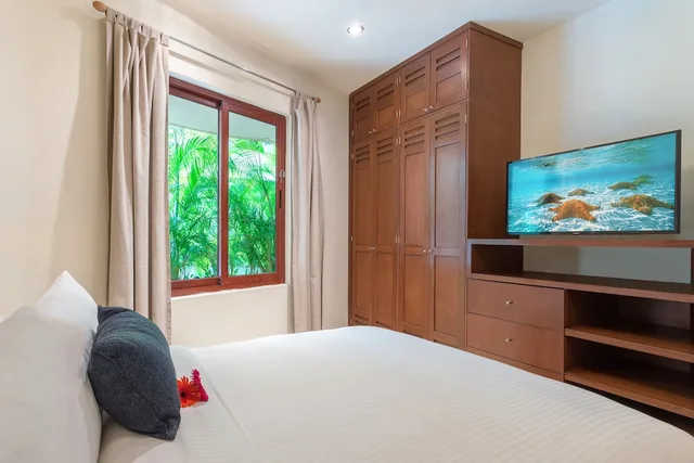 بنتهاوس حصري بسرير كينج وسرير كوين وسريرين منفصلين بشرفة بـ3 غرف نوم، Maya Villa Condo Hotel Beach Club 8/10