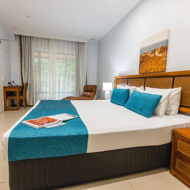 غرفة قياسية بسرير كوين، Fitzroy Island Resort 2/7