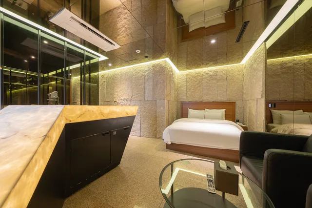 Suite, Multiple Beds, No Parking، Hotel the Designers Jongno 1/1