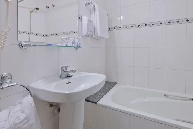 1 Bedroom, Apartment, GHT Balmes Hotel, Aparthotel & Splash 4/10