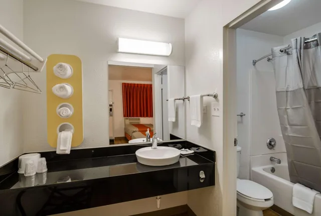 غرفة ديلوكس رباعية، Motel6 Schiller Park, IL - Chicago O'Hare 9/10
