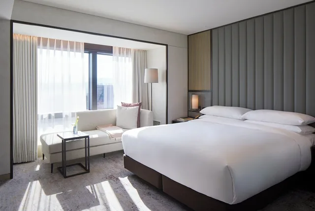 غرفة كلاسيكية بسرير كينج لذوي الإعاقة، Grand Intercontinental Seoul Parnas 1/2