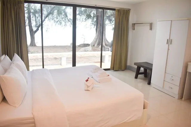 2 Bedrooms, Beach House, King and Twin Beds, Sea View، Seapine Beach Golf and Resort Hua Hin 2/5