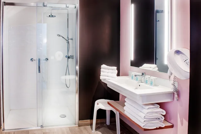 غرفة بسريرين منفصلين بشرفة، Hotel Sainte Rose 3/3