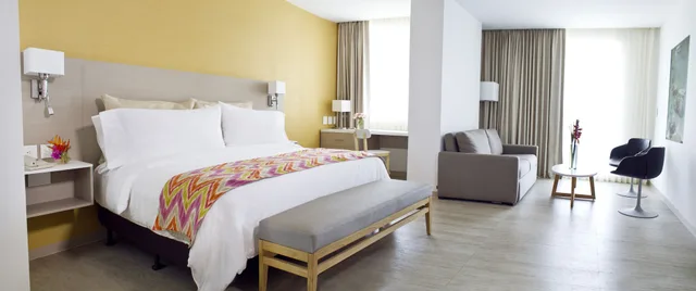 غرفة ديلوكس بسرير كوين مع أريكة، Mercure Santa Marta Emile 9/10