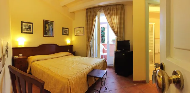Comfort, Double Bed, Sea View, Balcony, Mediterraneo Siracusa 3/6